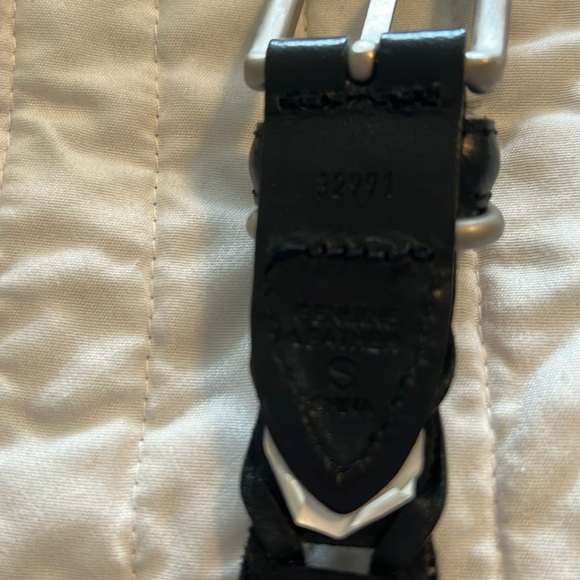BLACK LEATHER BELT•BLACK•26” FROM BUCKLE•GENUINE LEATHER•NEW CONDITION - Picture 6 of 6